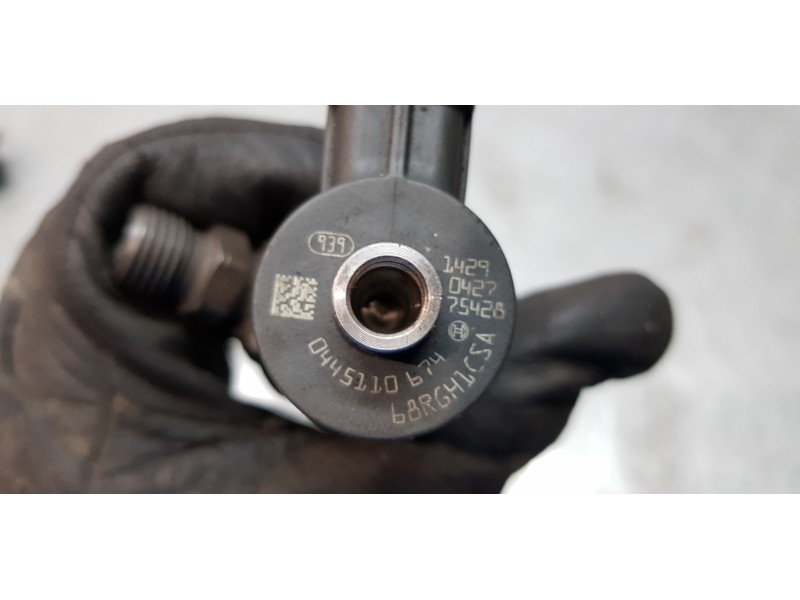 Recambio de inyector para alfa romeo stelvio (630) super q4 referencia OEM IAM 0445110674  