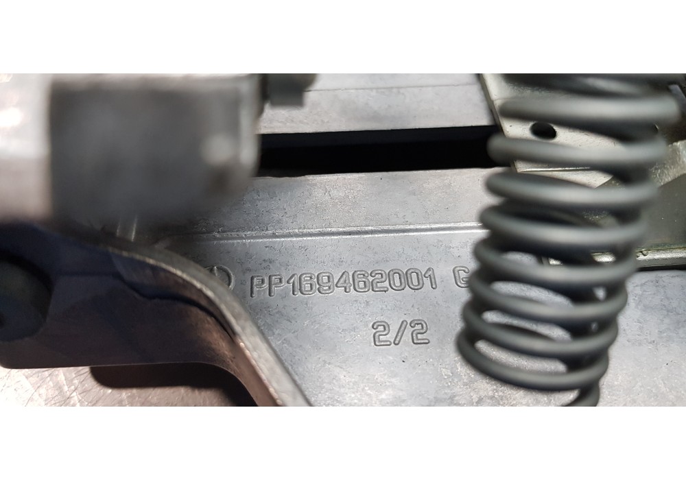 Recambio de columna direccion para mercedes clase a (w169) a 180 cdi a-edition referencia OEM IAM A1694603216  