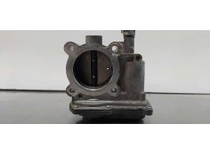 Recambio de caja mariposa para toyota avensis touring sports executive referencia OEM IAM 220300T050 6 PINES  2