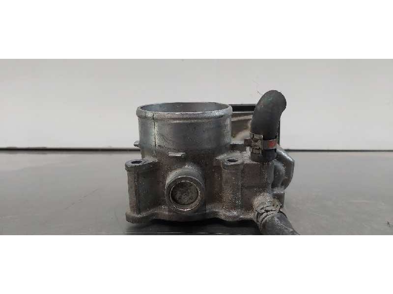 Recambio de caja mariposa para toyota avensis touring sports executive referencia OEM IAM 220300T050 6 PINES 