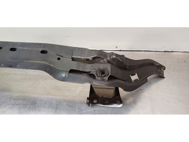 Recambio de refuerzo paragolpes delantero para volkswagen tiguan edition bmt referencia OEM IAM 5NA807109F 5NA807611A 