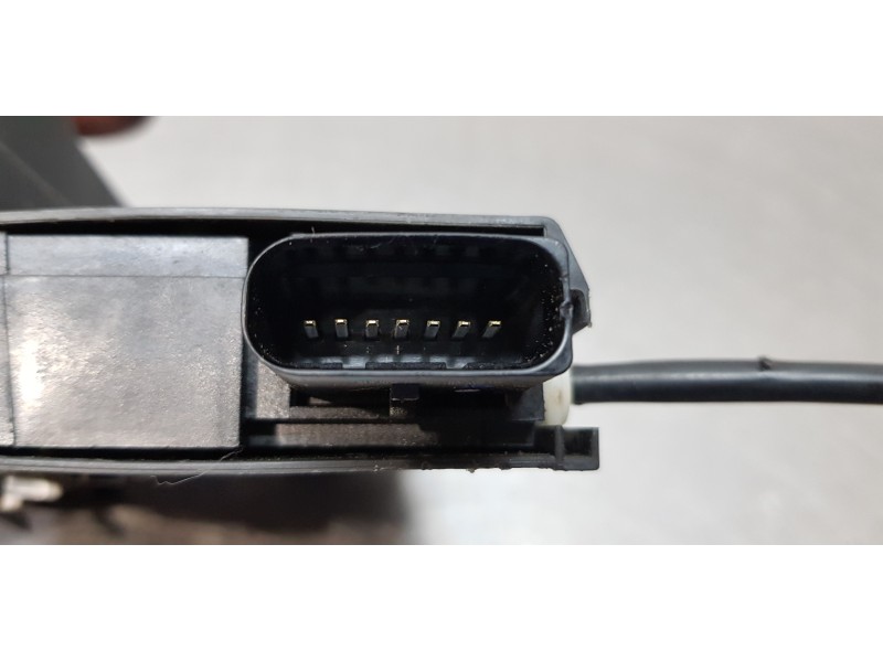 Recambio de cerradura puerta trasera derecha para peugeot 308 sw active referencia OEM IAM 9810309880  