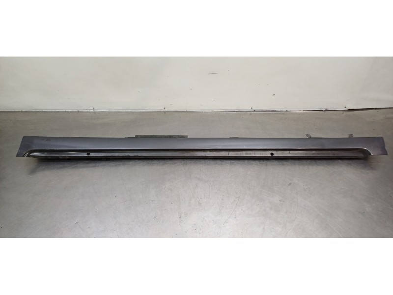 Recambio de faldon lateral para toyota verso active referencia OEM IAM 758520F900   Recambio de faldon lateral para toyota verso active referencia OEM IAM 758520F900