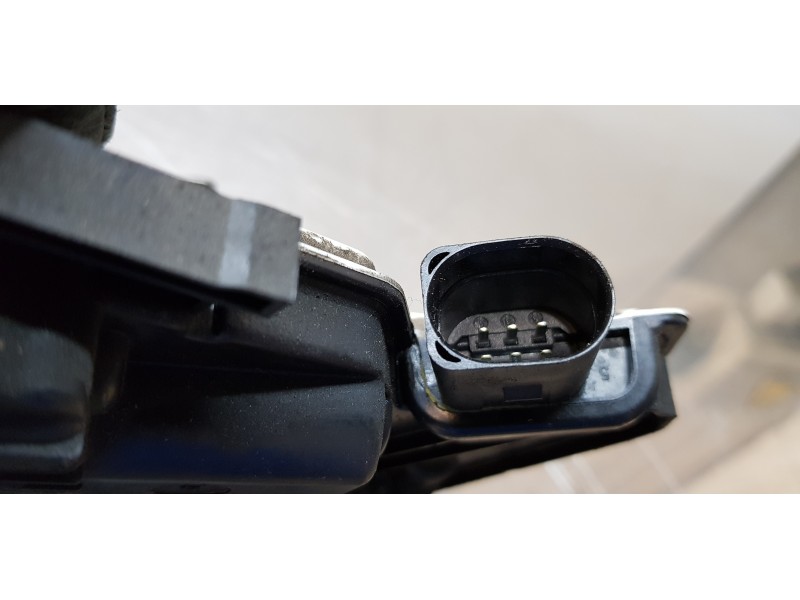 Recambio de cerradura puerta trasera derecha para skoda superb combi (3t5) active referencia OEM IAM 1S4839016C   Recambio de cerradura puerta trasera derecha para skoda superb combi (3t5) active referencia OEM IAM 1S4839016C