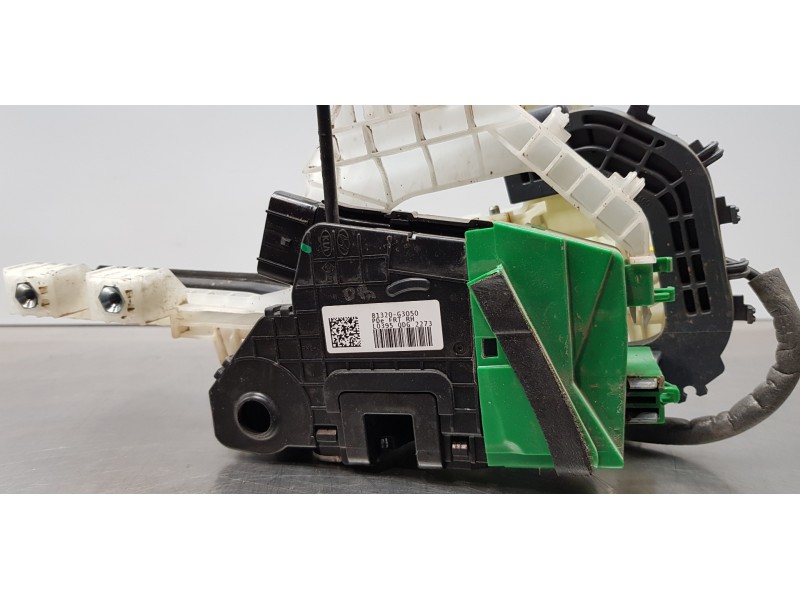 Recambio de cerradura puerta delantera derecha para hyundai i30 fastback tecno referencia OEM IAM 81320G3050  