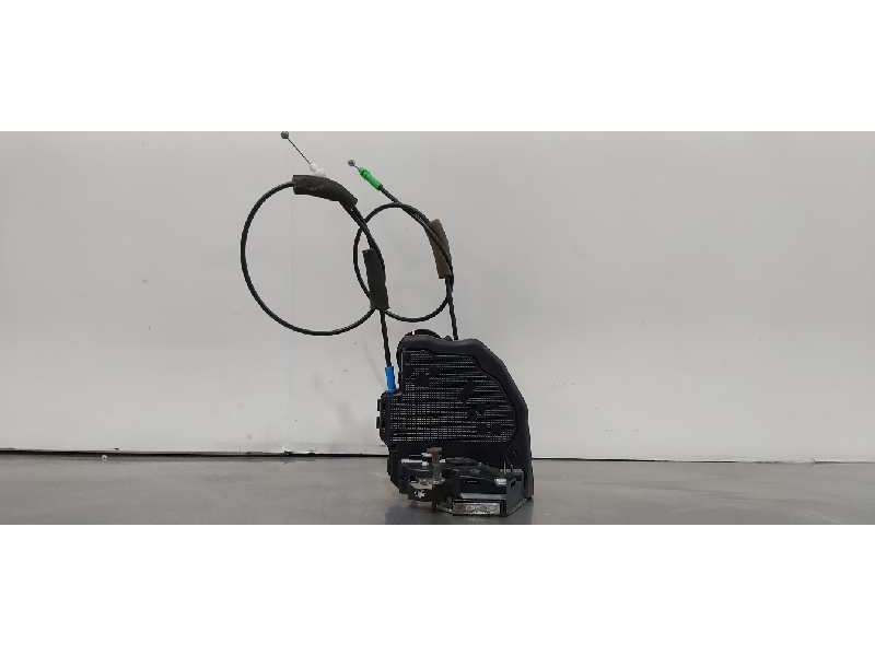 Recambio de cerradura puerta trasera izquierda para toyota avensis touring sports executive referencia OEM IAM 6906005051  