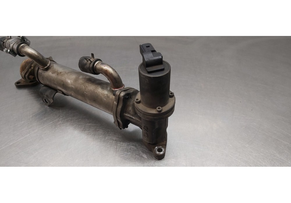 Recambio de valvula egr para hyundai santa fe (bm) 2.2 crdi comfort 4x4 referencia OEM IAM 2841627400  
