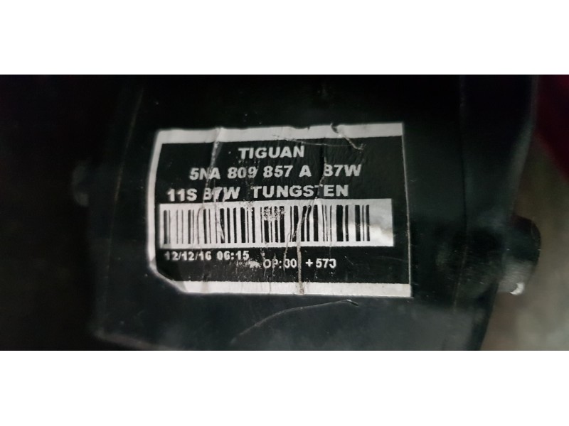 Recambio de tapa exterior combustible para volkswagen tiguan edition bmt referencia OEM IAM 5NA809857A  