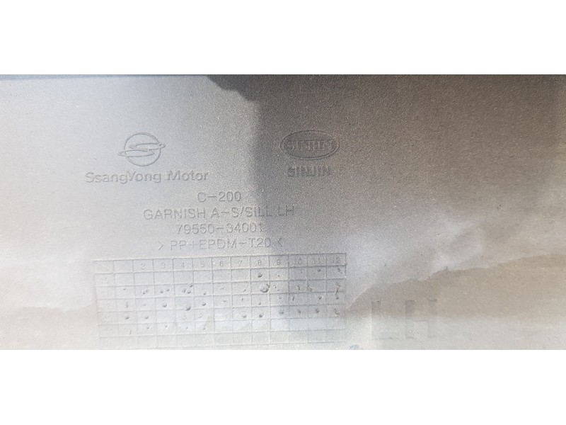 Recambio de faldon lateral para ssangyong korando premium 4x2 referencia OEM IAM 7955034001   Recambio de faldon lateral para ssangyong korando premium 4x2 referencia OEM IAM 7955034001