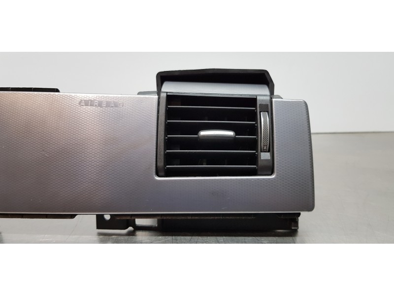 Recambio de rejilla aireadora para jaguar xf r-sport awd referencia OEM IAM T2H30042  