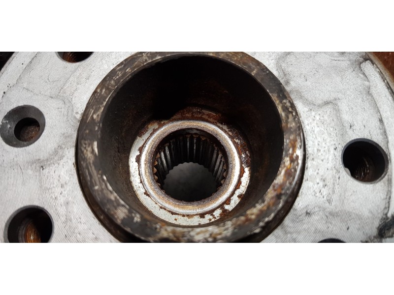 Recambio de mangueta delantera izquierda para peugeot 308 sw active referencia OEM IAM 1610137880  