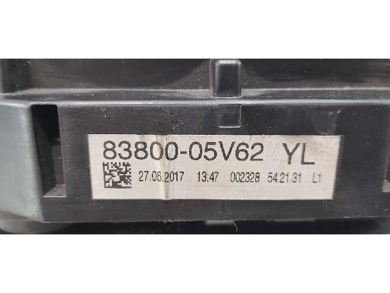 Recambio de cuadro instrumentos para toyota avensis touring sports executive referencia OEM IAM 8380005V62  