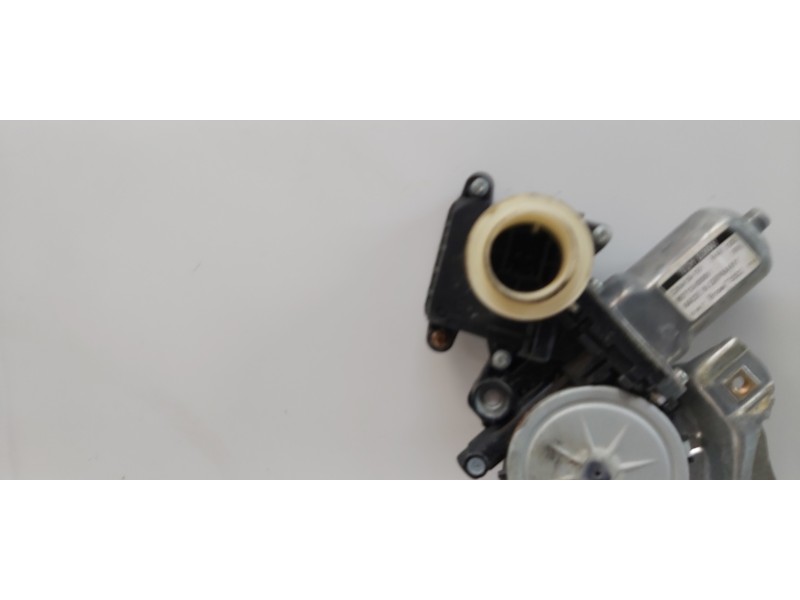 Recambio de elevalunas delantero derecho para toyota avensis touring sports executive referencia OEM IAM 6981005071  