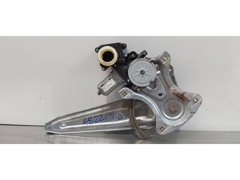 Recambio de elevalunas trasero derecho para toyota avensis touring sports executive referencia OEM IAM 6983005131  