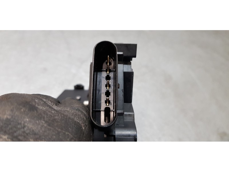 Recambio de cerradura puerta delantera derecha para ford s-max titanium referencia OEM IAM EM2AU21812BD   Recambio de cerradura puerta delantera derecha para ford s-max titanium referencia OEM IAM EM2AU21812BD