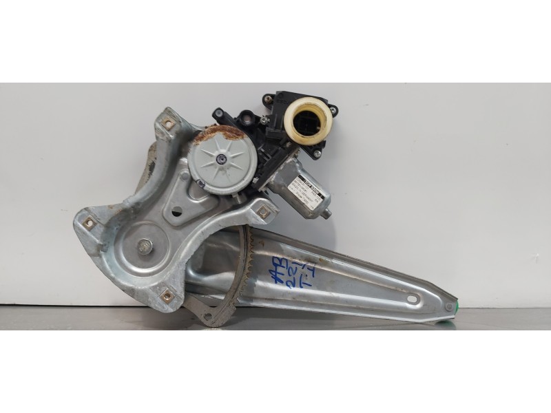 Recambio de elevalunas trasero izquierdo para toyota avensis touring sports executive referencia OEM IAM 6984005131  