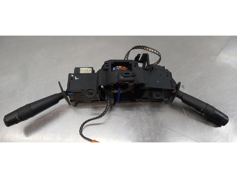 Recambio de mando multifuncion para peugeot 406 berlina (s1/s2) svdt referencia OEM IAM 623995   Recambio de mando multifuncion para peugeot 406 berlina (s1/s2) svdt referencia OEM IAM 623995