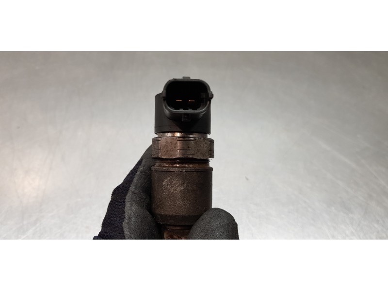 Recambio de inyector para kia carens ( ) concept referencia OEM IAM 338002A800 0445110411  Recambio de inyector para kia carens ( ) concept referencia OEM IAM 338002A800 0445110411