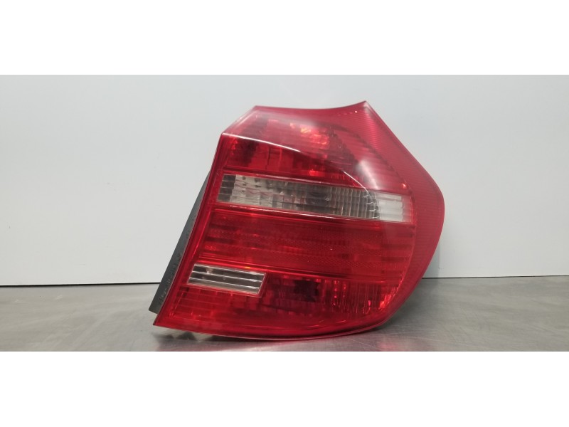 Recambio de piloto trasero derecho para bmw serie 1 berlina (e81/e87) 120d referencia OEM IAM 63217164956   Recambio de piloto trasero derecho para bmw serie 1 berlina (e81/e87) 120d referencia OEM IAM 63217164956