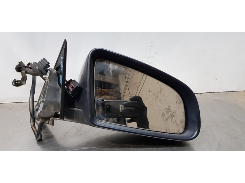 Recambio de retrovisor derecho para audi a3 (8p) 1.9 tdi attraction referencia OEM IAM 8P1858532G  