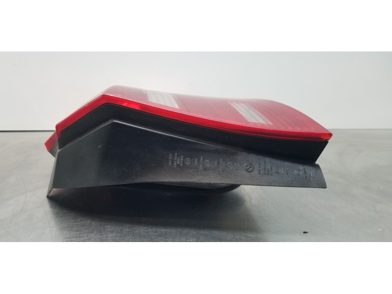 Recambio de piloto trasero derecho para bmw serie 1 berlina (e81/e87) 120d referencia OEM IAM 63217164956   Recambio de piloto trasero derecho para bmw serie 1 berlina (e81/e87) 120d referencia OEM IAM 63217164956