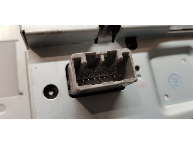 Recambio de pantalla multifuncion para land rover range rover vogue referencia OEM IAM LR045921  