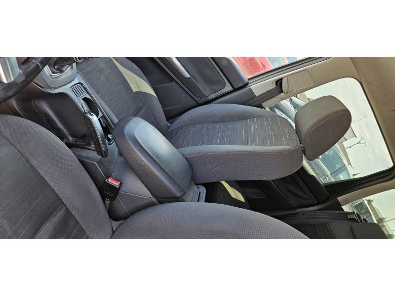 ford c-max (cb3) del año 2009