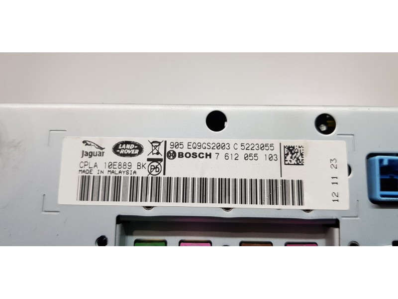 Recambio de pantalla multifuncion para land rover range rover vogue referencia OEM IAM LR045921  