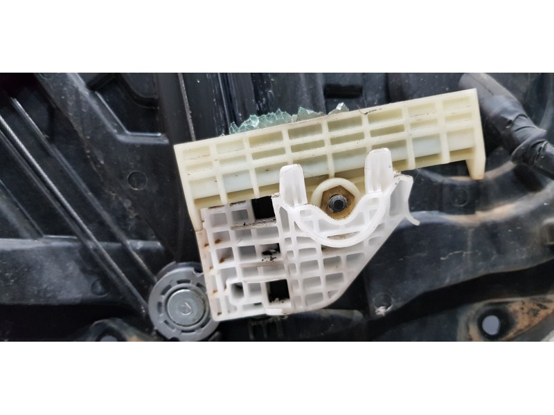 Recambio de elevalunas delantero derecho para hyundai i30 fastback tecno referencia OEM IAM 82460G4710 82481G4000 82460G4710