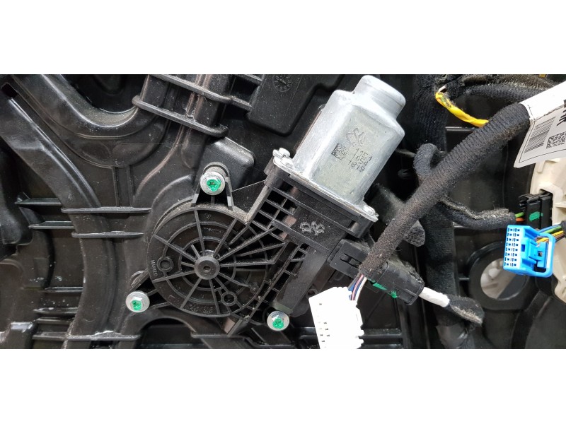 Recambio de elevalunas delantero izquierdo para hyundai i30 fastback tecno referencia OEM IAM 82450G4710 82470G4740 82471G4000