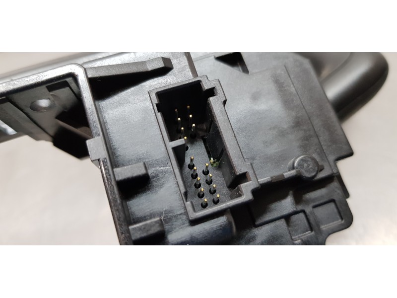 Recambio de mando multifuncion para land rover range rover vogue referencia OEM IAM LR034959  