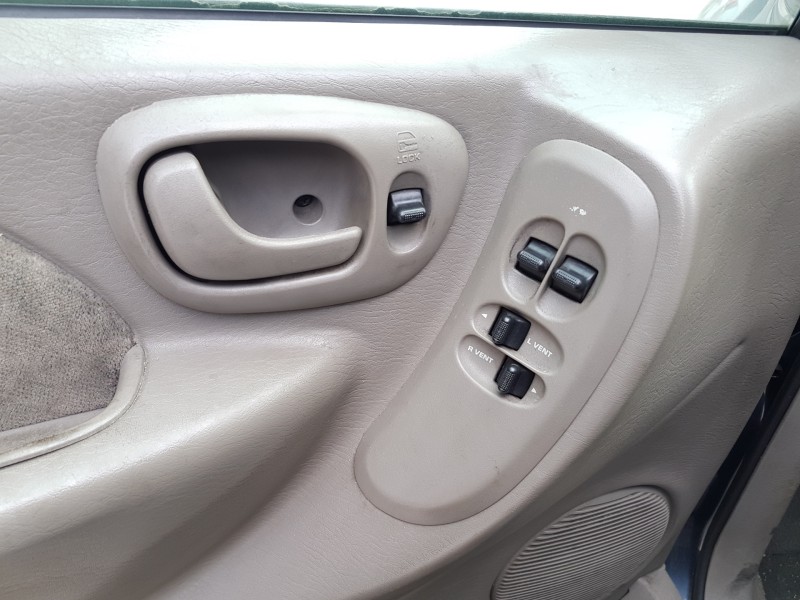 chrysler voyager (rg) del año 2003 chrysler voyager (rg) del año 2003
