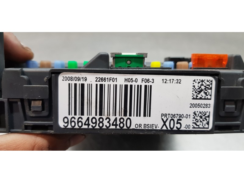 Recambio de caja reles / fusibles para peugeot 207 sw sport referencia OEM IAM 9664983480 22661F01 