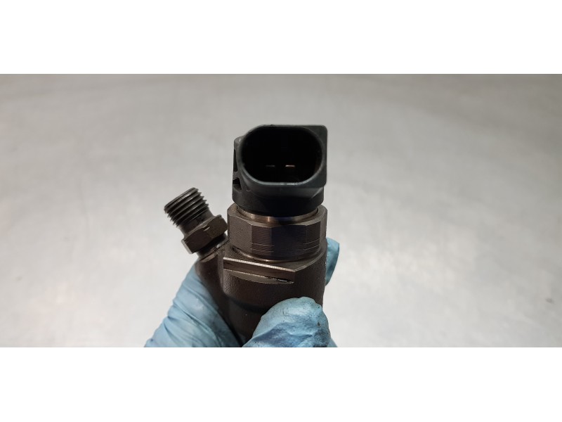 Recambio de inyector para bmw serie 1 lim. (f20) 118d referencia OEM IAM 7810702 0445110382  Recambio de inyector para bmw serie 1 lim. (f20) 118d referencia OEM IAM 7810702 0445110382
