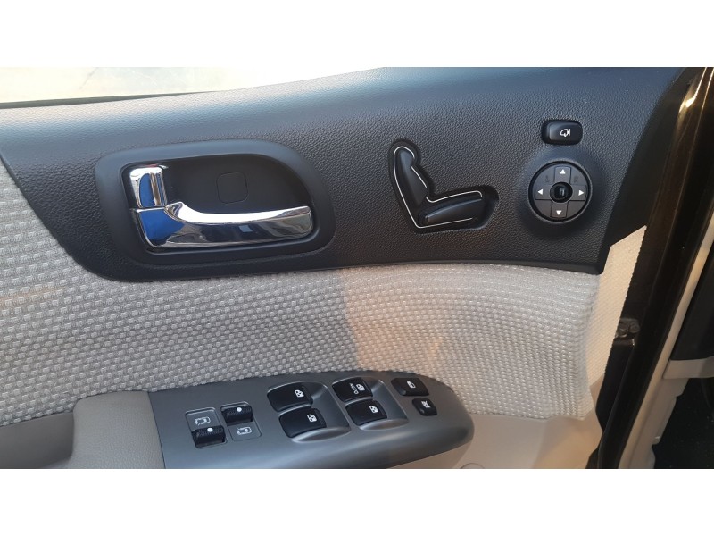 kia carnival del año 2007