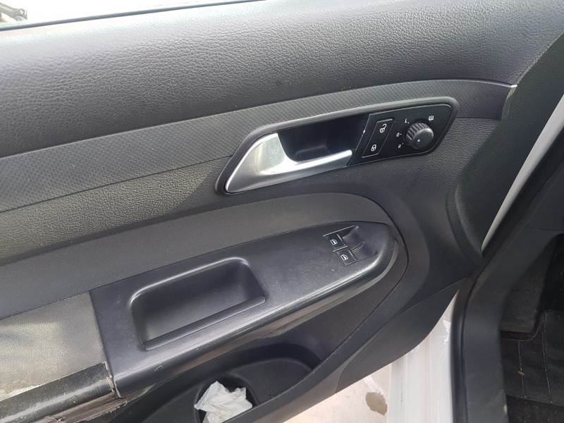 volkswagen caddy furgón/kombi del año 2015