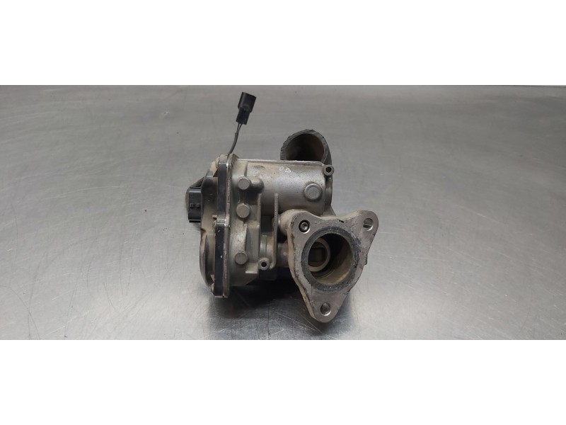 Recambio de valvula egr para renault kangoo furgón professional referencia OEM IAM 147104647R  