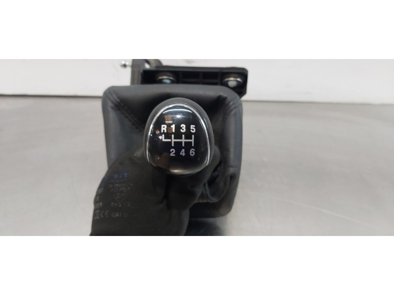 Recambio de palanca cambio para ford transit kastenwagen (ttg) 350 l2 ambiente referencia OEM IAM 2385258  