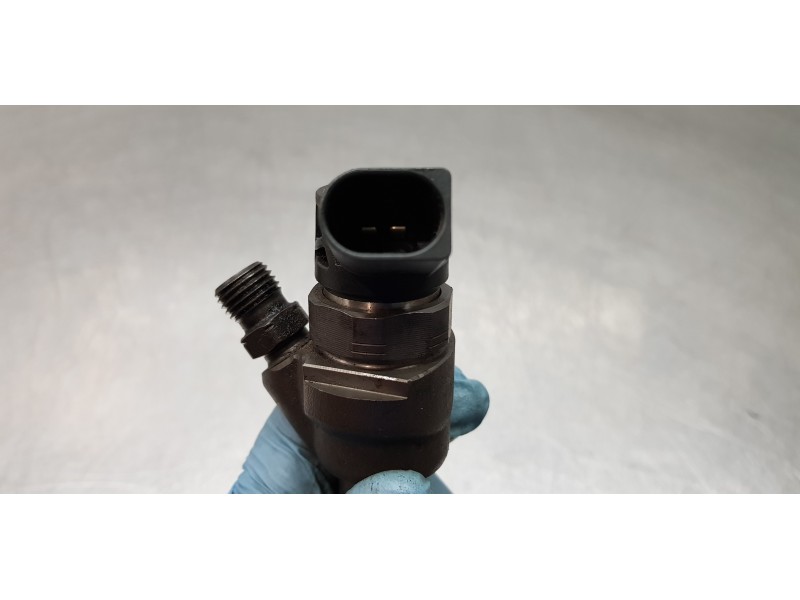 Recambio de inyector para bmw serie 1 lim. (f20) 118d referencia OEM IAM 7810702 0445110382  Recambio de inyector para bmw serie 1 lim. (f20) 118d referencia OEM IAM 7810702 0445110382