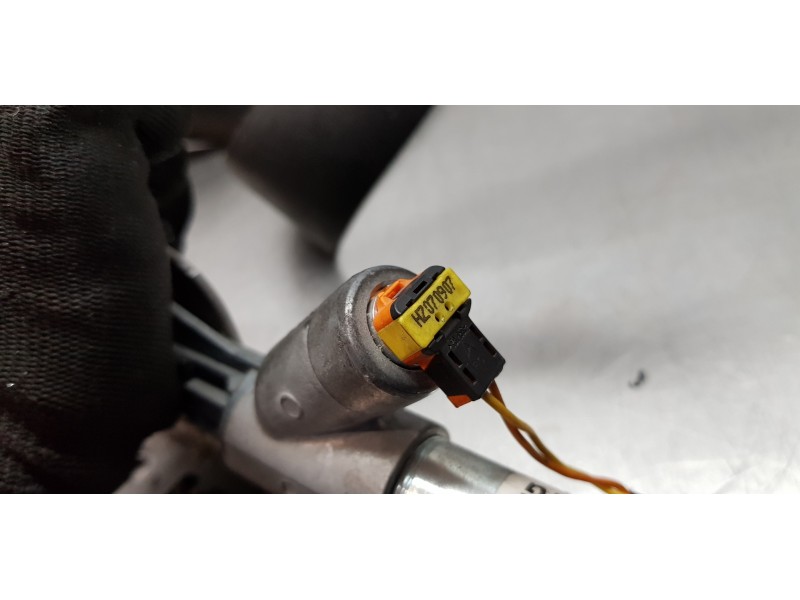 Recambio de cinturon seguridad delantero izquierdo para citroen c4 picasso exclusive referencia OEM IAM 8974XJ  