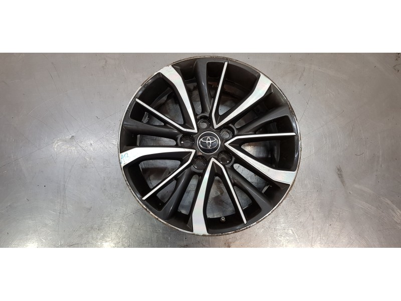Recambio de llanta para toyota avensis touring sports executive referencia OEM IAM 4261105370  