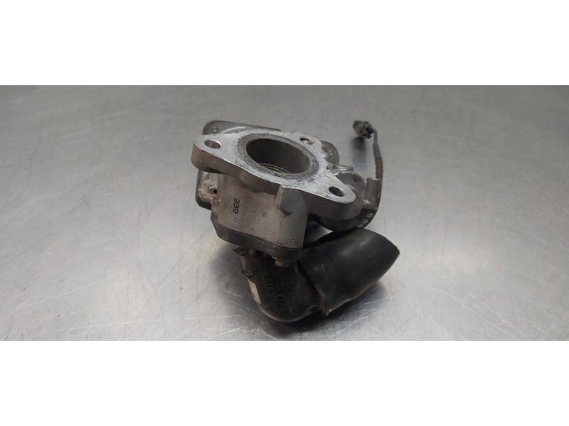 Recambio de valvula egr para renault kangoo furgón professional referencia OEM IAM 147104647R  