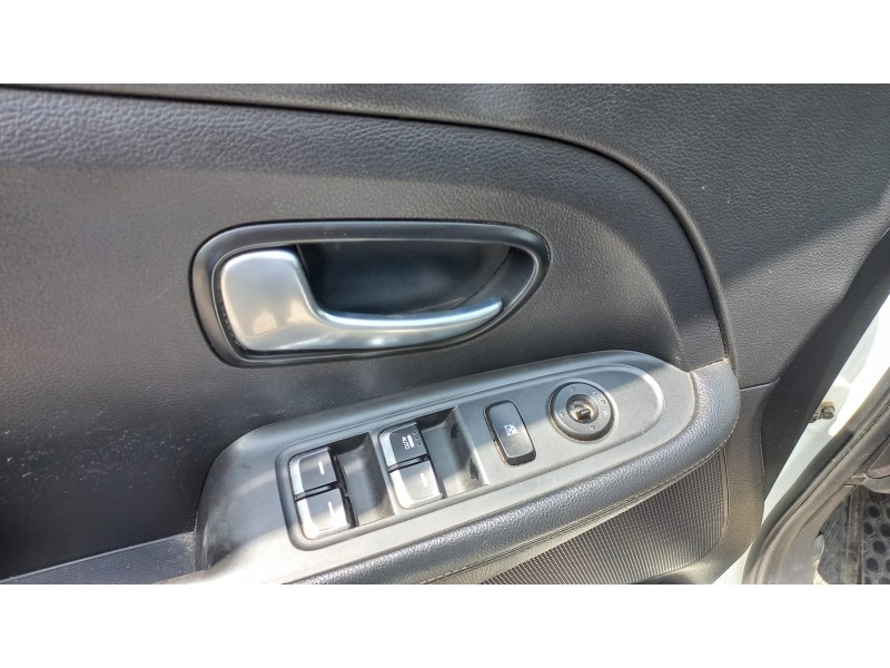 kia carens ( ) del año 2017