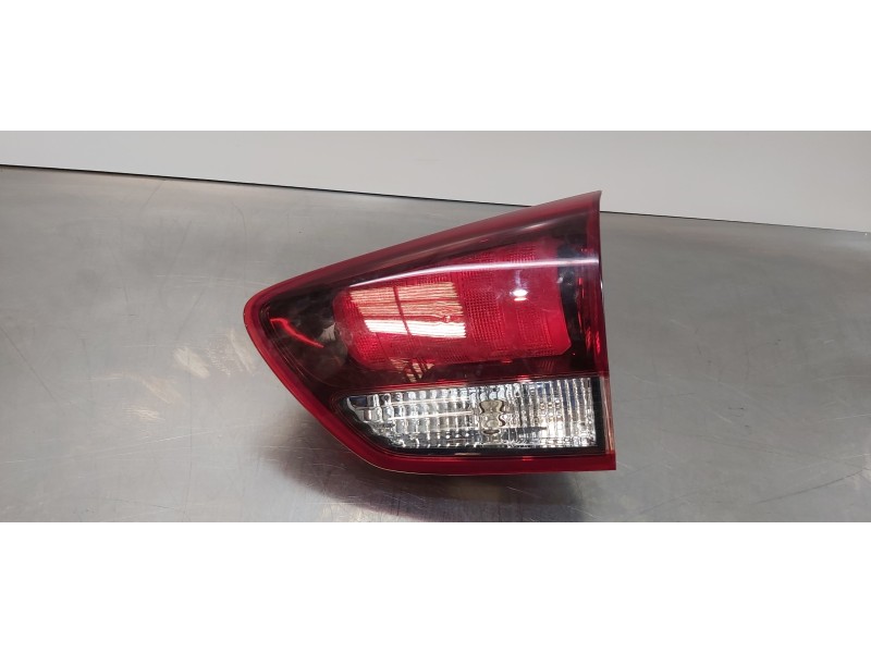 Recambio de piloto trasero derecho interior para kia carens ( ) basic referencia OEM IAM 92404A4500   Recambio de piloto trasero derecho interior para kia carens ( ) basic referencia OEM IAM 92404A4500