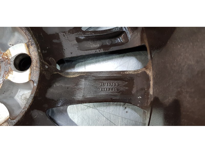 Recambio de llanta para toyota avensis touring sports executive referencia OEM IAM 4261105370  