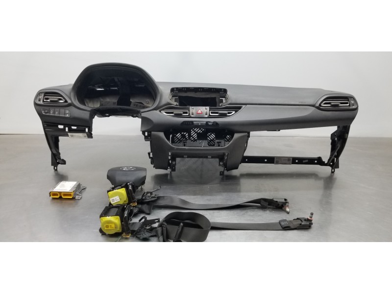 Recambio de kit airbag para hyundai i30 fastback tecno referencia OEM IAM 84710G4000TRY 56900G4000 84530G4000
