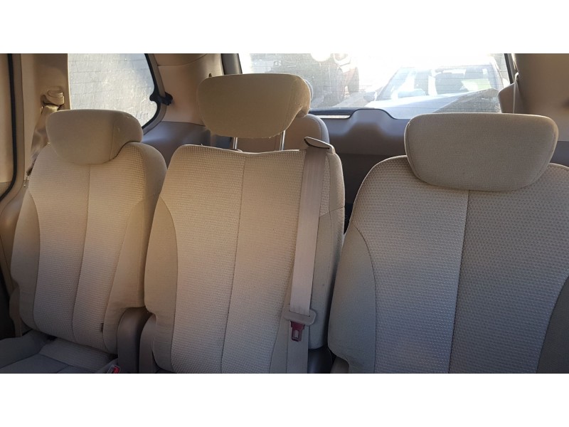 kia carnival del año 2007