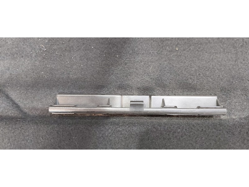 Recambio de bandeja trasera para peugeot 308 premium referencia OEM IAM 8794VV  