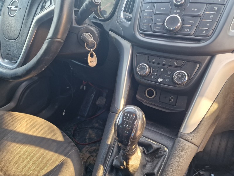 opel zafira tourer del año 2015 opel zafira tourer del año 2015