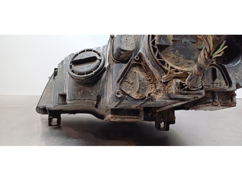 Recambio de faro derecho para bmw x5 (e70) 3.0d referencia OEM IAM 63117288992  